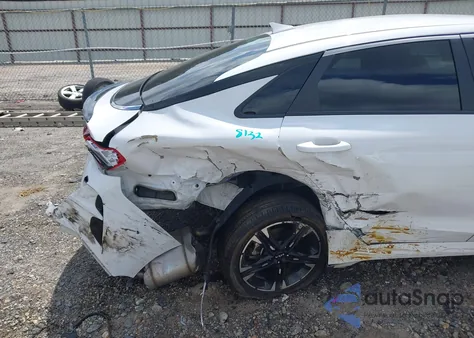 2024 Kia K5 Gt-Line из США, поврежденный, VIN 5XXG64J2XRG250491